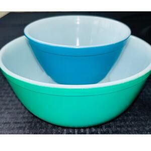PYREX Mixing Bowl Set, 403 Green, 401 Blue